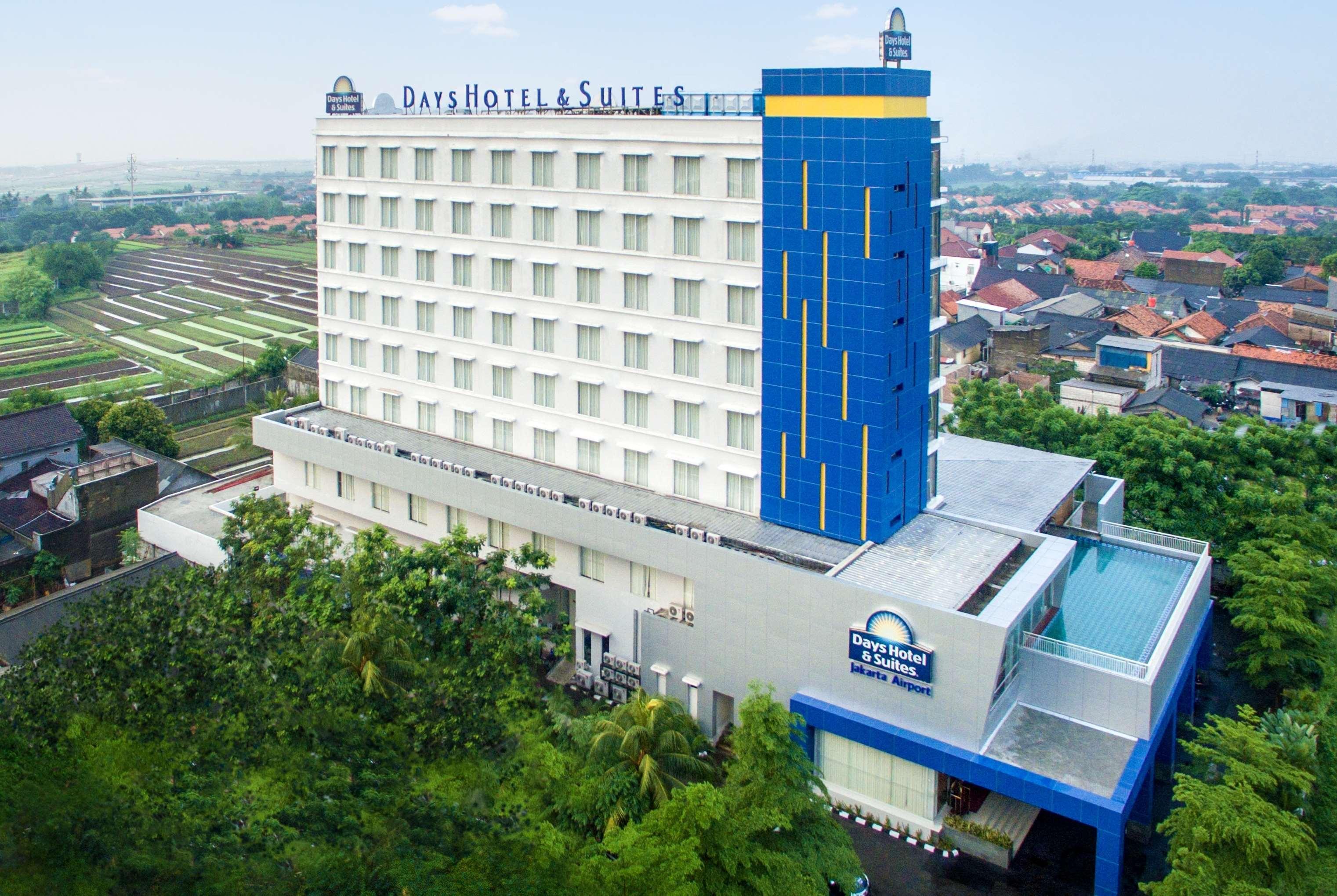 Days Hotel & Suites By Wyndham Jakarta Airport Tangerang Exterior foto