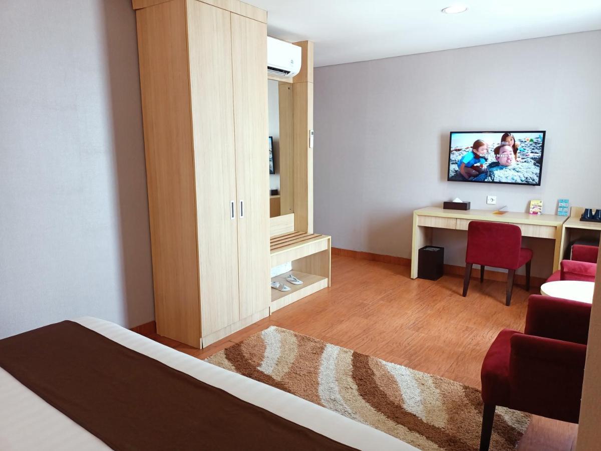Days Hotel & Suites By Wyndham Jakarta Airport Tangerang Exterior foto